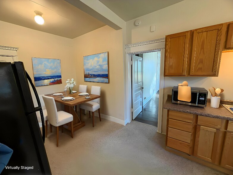 Building Photo - 336 College Ave