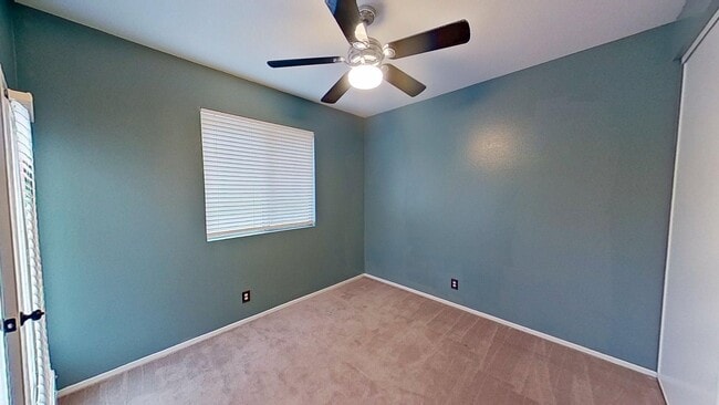 Building Photo - 1 Breakers Ln