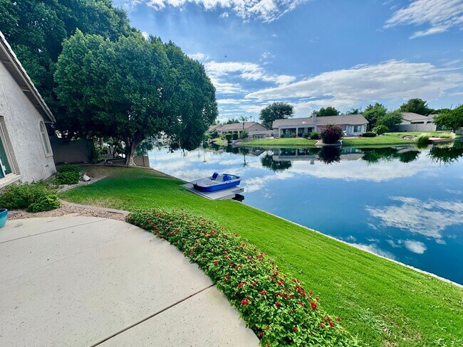 Building Photo - 1401 W Blue Ridge Ct