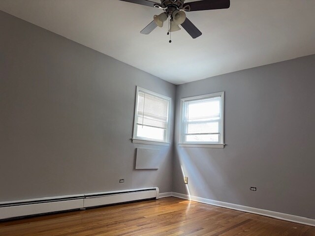 Building Photo - 9781 Ivanhoe Ave