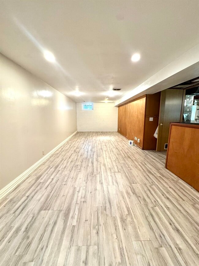 Building Photo - 222 S Midvale Blvd