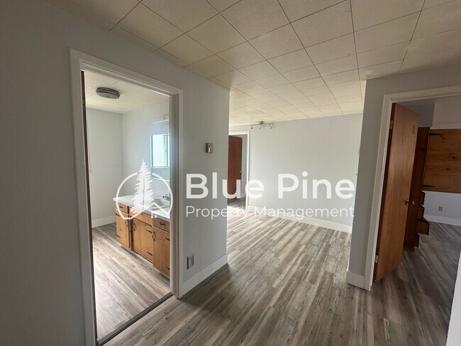 Building Photo - 1440 Alice Ave