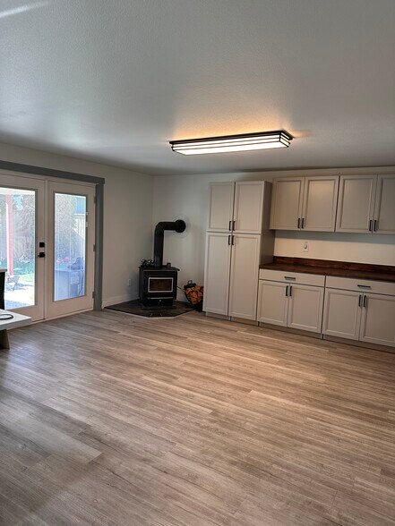 Dining Room - 1916 S Allen Ave