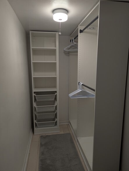 Walk-in closet in bedroom - 575 Thayer Ave