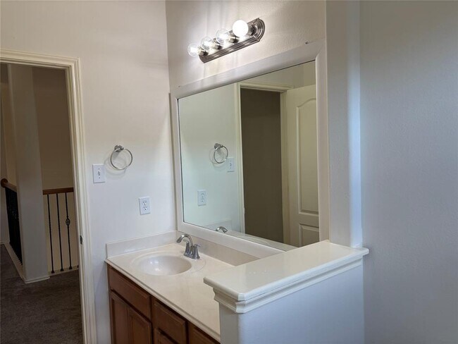 Building Photo - 21223 Colton Cove Dr