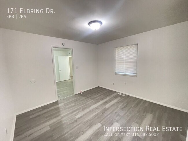 Building Photo - 171 Elbring Dr