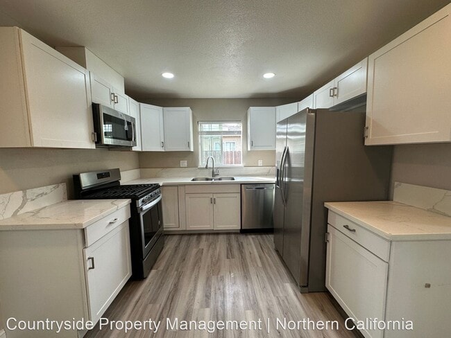 Building Photo - 3 br, 2 bath House - 2201 Eicher Ave