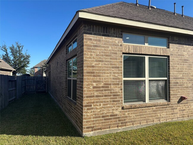 Building Photo - 20411 Bristol Bluff Ln