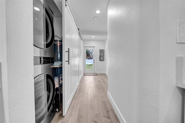 Building Photo - 5548 Dartmouth Ave N