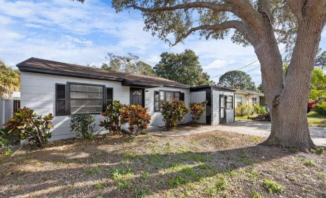 Building Photo - 1791 Sylvan Dr