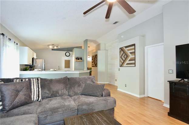 Building Photo - 10005 Cypress Meadows Ln