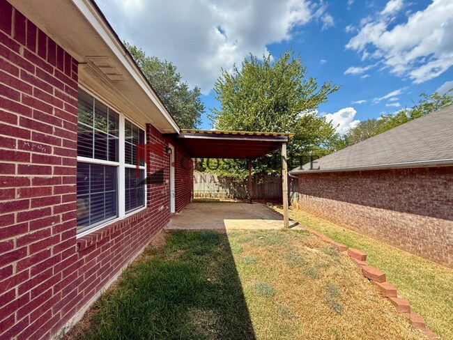 Building Photo - Beautiful 4 bedroom 2 bath home in Whitehouse - Coming Soon!