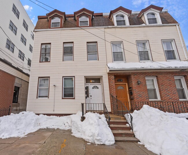 Building Photo - 149 Culver Ave