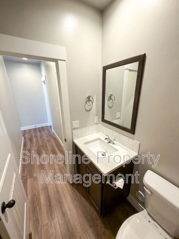 Building Photo - 12913 S Salerno Ave