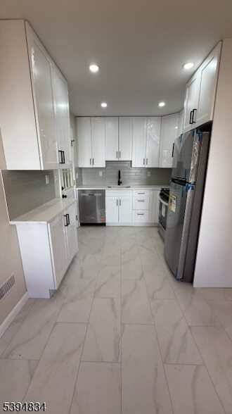 Building Photo - 76 Mt Kemble Ave