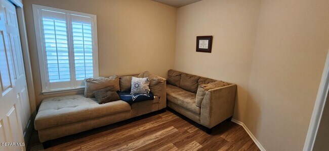 Building Photo - 7210 Longspur Drive