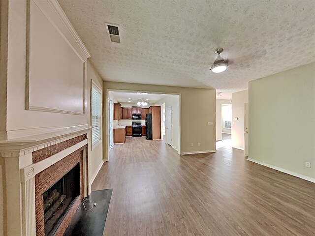 Building Photo - 6932 Silver Bend Pl