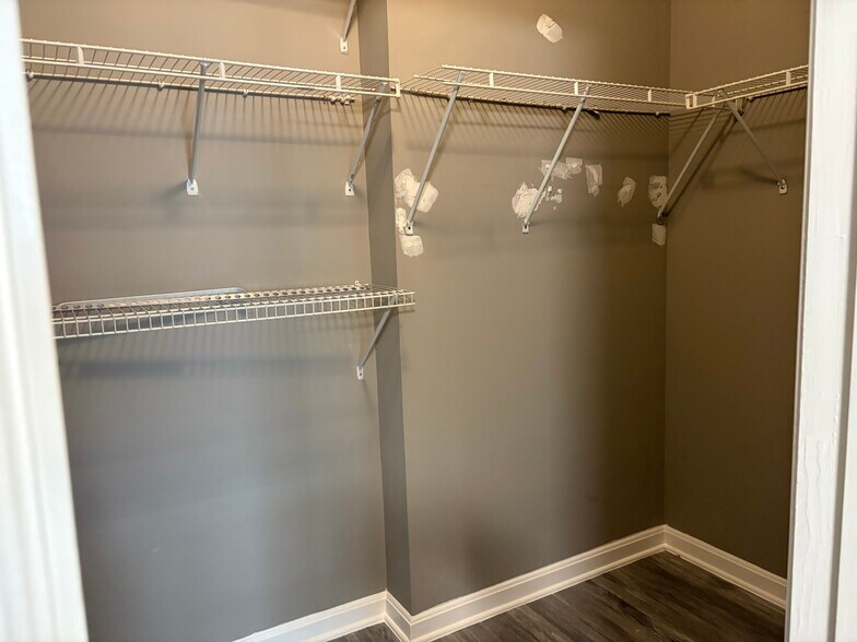 Building Photo - 7416 Hindon Cir