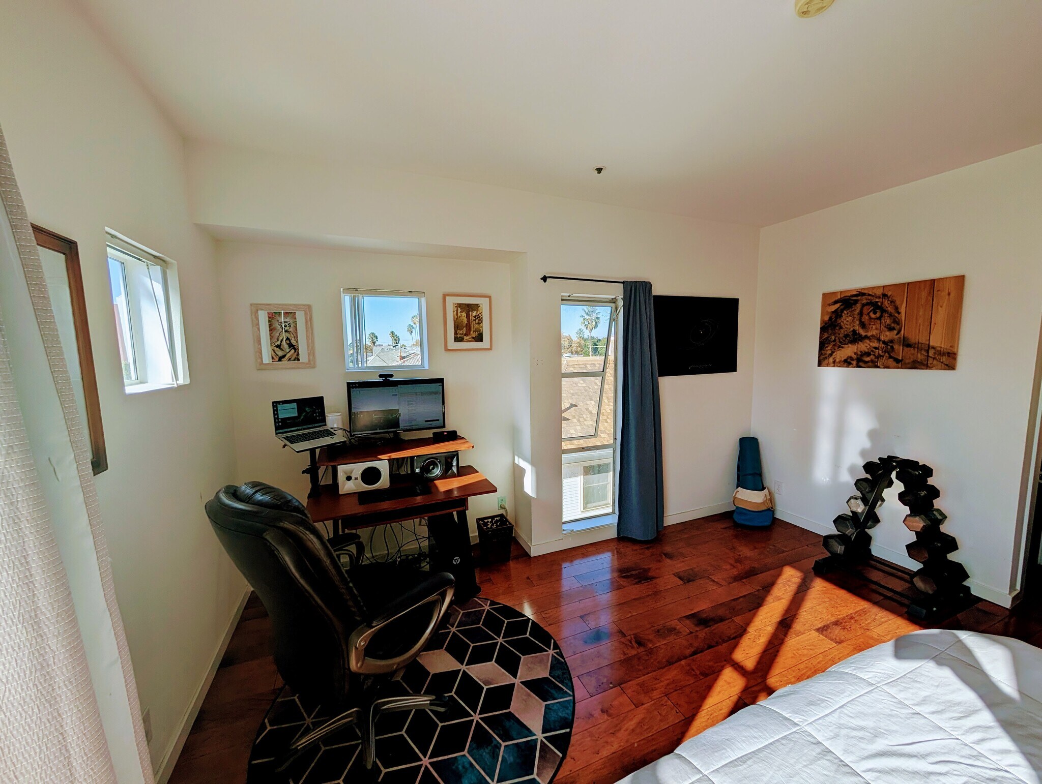 Master bedroom - 97 E Saint James St