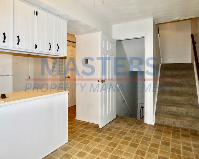 Building Photo - 160 Quail Rd