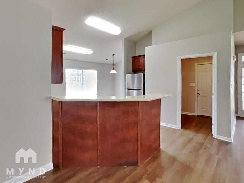 Building Photo - 2404 Slatemill Dr SW
