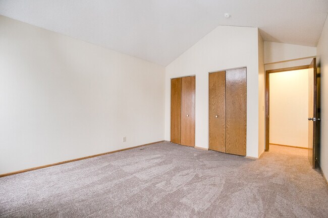Building Photo - 2119 21st Ave S