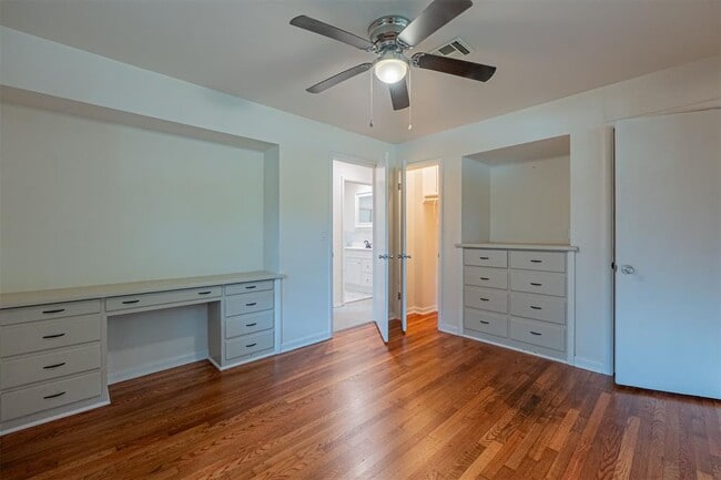 Building Photo - 1512 Bedford Ln