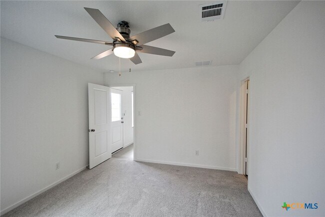 Building Photo - 1506 Pile Trl