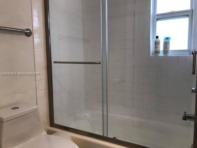 Building Photo - 274 NW 32nd St