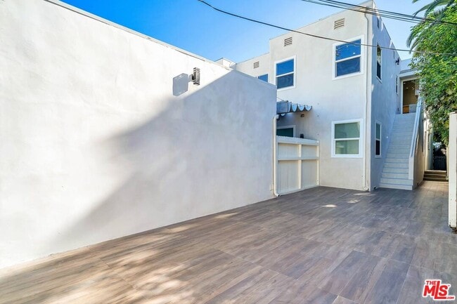 Building Photo - 9345 W Olympic Blvd