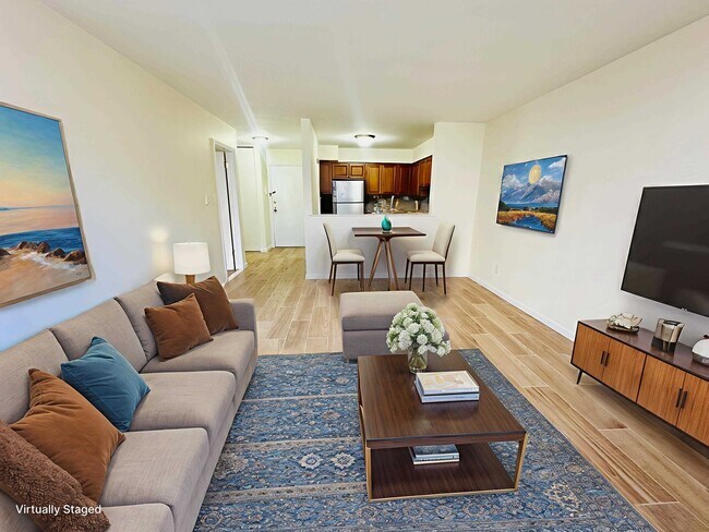 Building Photo - 34 E 32nd St