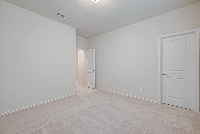 Building Photo - 10511 Blankiet Ln.
