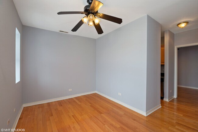 Building Photo - 2649 N Kedzie Ave