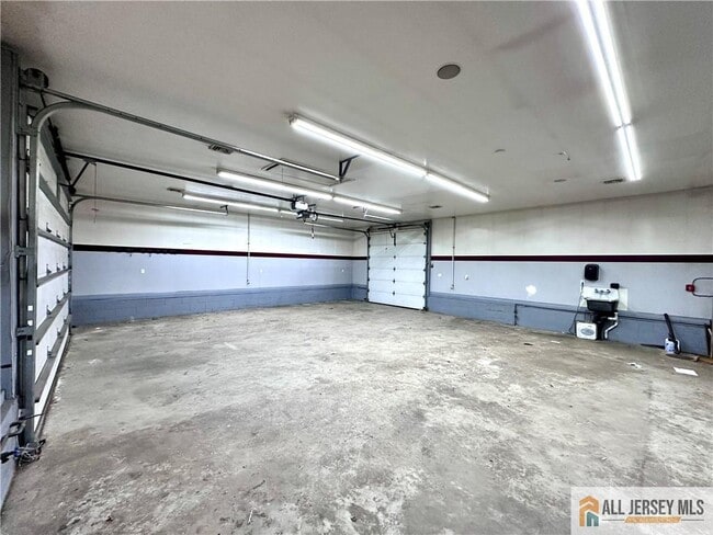 Building Photo - 2370 US-130