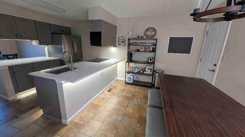 Building Photo - 144 Villa Dr