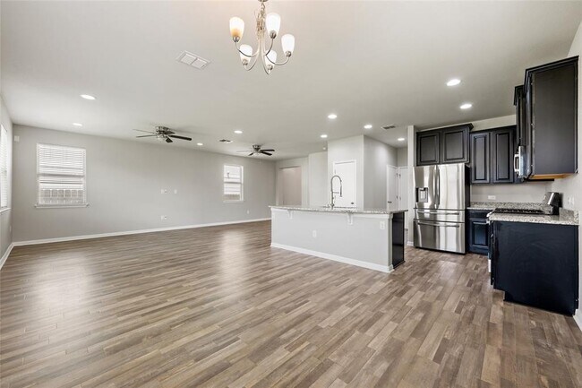 Building Photo - 124 Guemal Rd