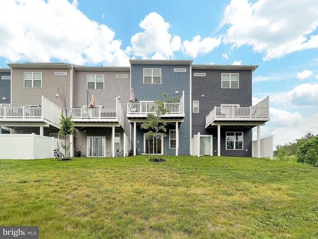 Building Photo - 1313 Hidden Trace Cove