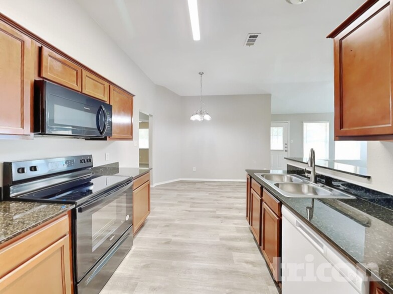 Building Photo - 1602 Canary Island Ct