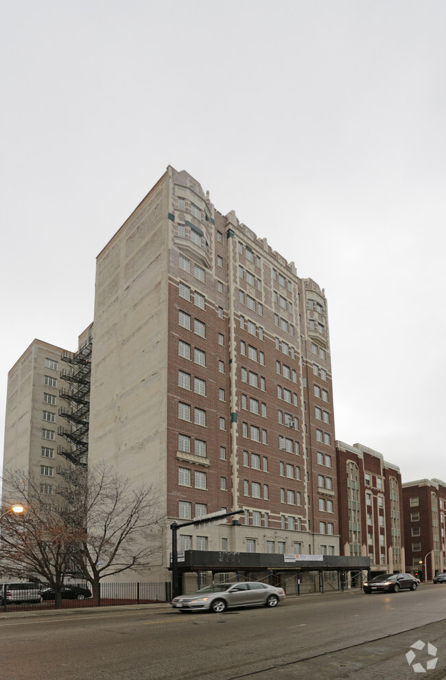 Primary Photo - Jeffery Cyril Apartments