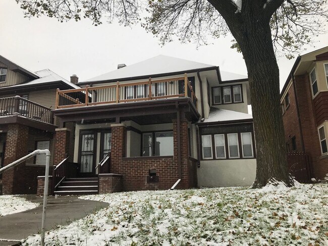 Building Photo - 3424 W Highland Blvd