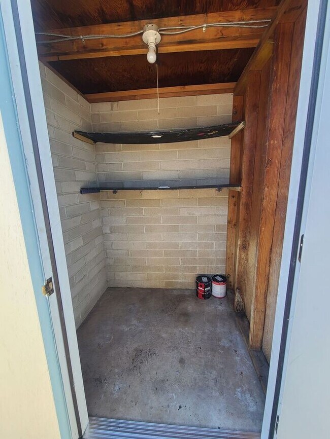 Building Photo - Charming 1 bedroom 1 bathroom