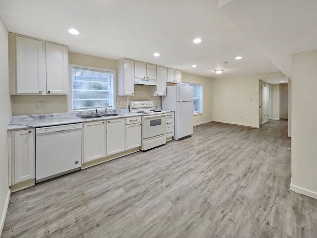 Primary Photo - Updated 2-Bedroom, 1-Bath Ground-Floor Dup...