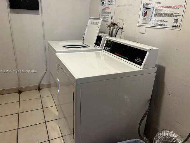 Building Photo - 201 180th Dr