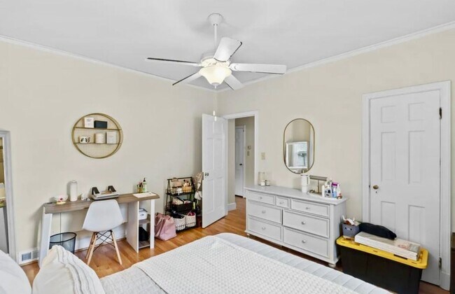 Building Photo - SHORT TERM OPTION AVAILABLE NOW THROUGH JU...