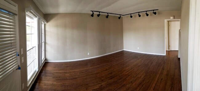 Living Room - 5315 Radford Ave