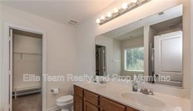 Building Photo - 13027 Rothe House Rd