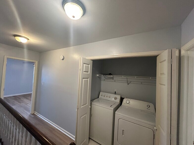 Building Photo - 1212 Chason Dr