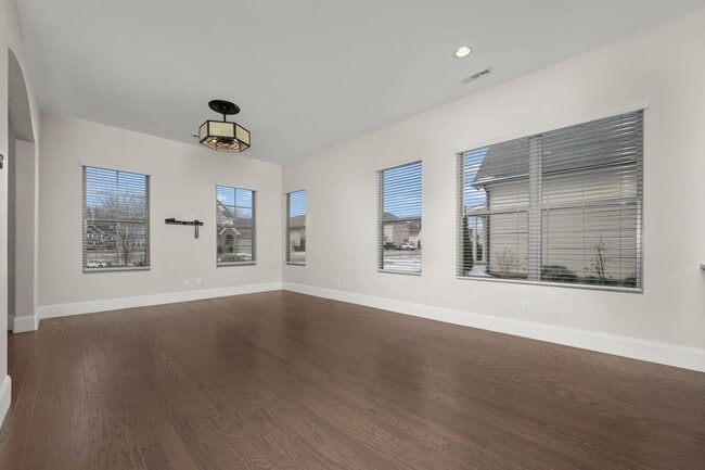 Building Photo - 3525 Darrell Dr