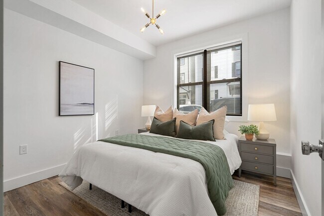 Building Photo - 181 Bennington St