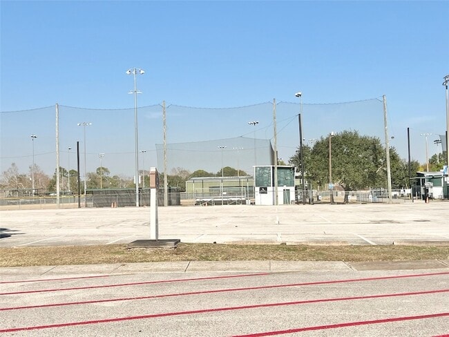 Building Photo - 303 Brigadoon Ln